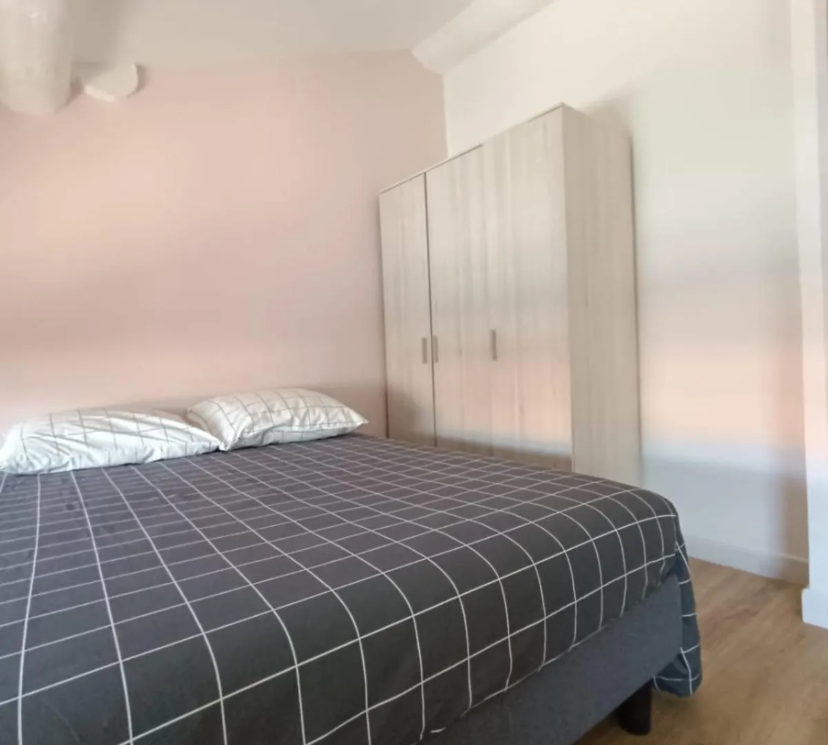Josephine 3 Bedrooms Teleworking Saint-Etienne  0*, Saint-Etienne (Loire) France